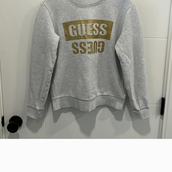 Guess sweater size Small - Picture 5 of 5